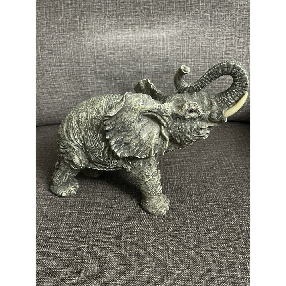 Elephant Resin Figurine Statue Decor‎ Home Decoration African Wildlife 8"x10"